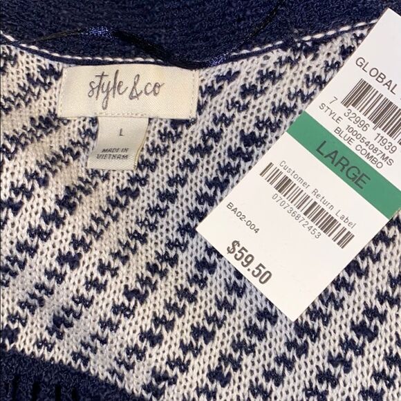 ✨Navy Striped Fringed Short Sleeve Top✨ - Picture 3 of 3